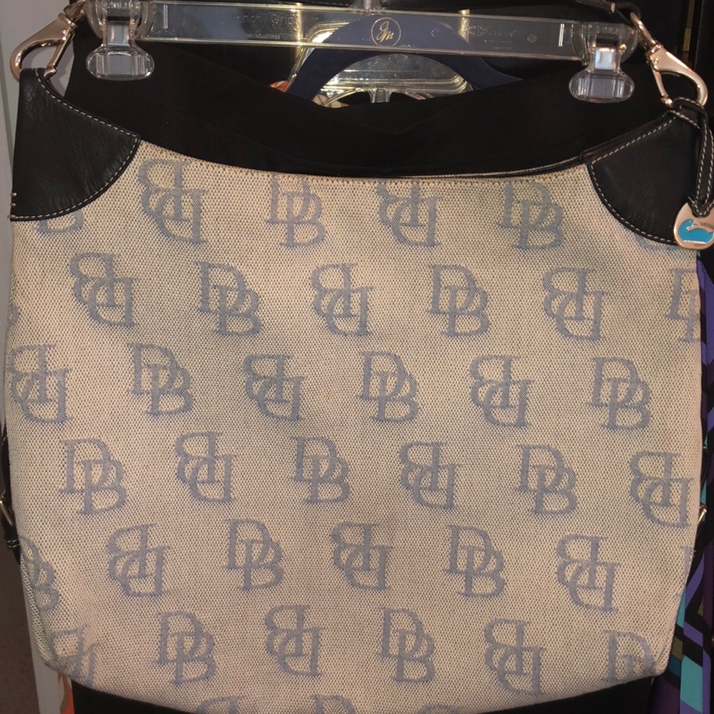 VERY RARE Dooney & Bourke Large Hobo Shoulder Bag 💼